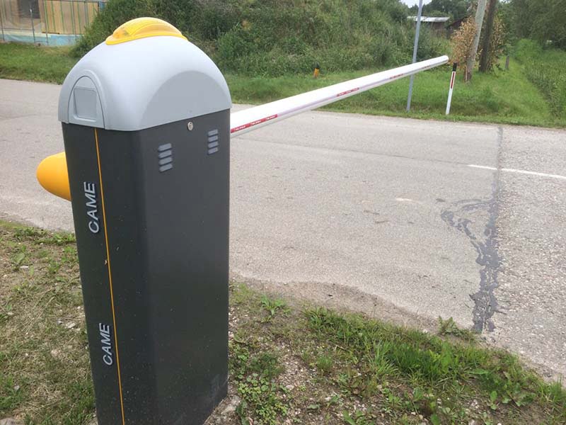 Автоматические шлагбаумы, Aluzinc, metāla žogi, metāla sētas, metāla vārti, bīdāmie vārti Rīgā