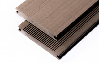 KOMPOZĪTMATERIĀLA ŽOGI – WPC, Aluzinc, metāla žogi, metāla sētas, metāla vārti, bīdāmie vārti Rīgā