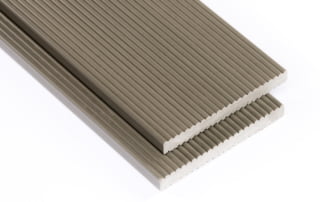 KOMPOZĪTMATERIĀLA ŽOGI – WPC, Aluzinc, metāla žogi, metāla sētas, metāla vārti, bīdāmie vārti Rīgā