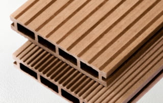 Заборы из композитного пластика – wpc Заборы из композитного пластика – wpc, Aluzinc, metāla žogi, metāla sētas, metāla vārti, bīdāmie vārti Rīgā