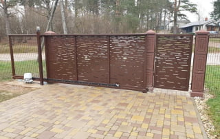 Žogi – Lāzergriešana Rīgā Žogi – Lāzergriešana Rīgā, Aluzinc, metāla žogi, metāla sētas, metāla vārti, bīdāmie vārti Rīgā